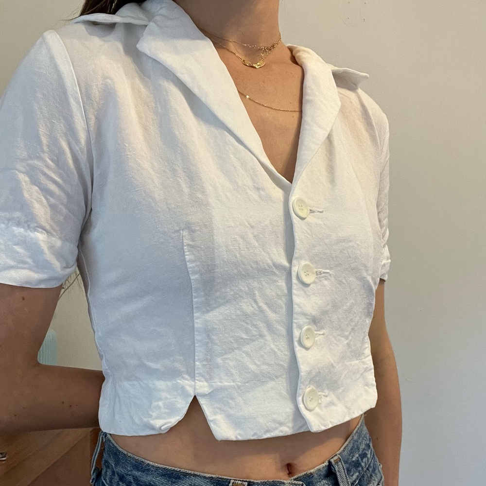 [SOLD] Vintage Linen Short Sleeve Cropped Button Down